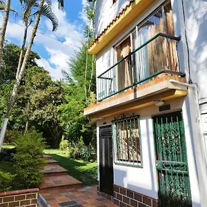 Apartamento De San Javier Habitación en casa particular Medellín