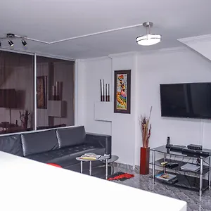 https://apartment-carrera-301.colombiamedellinhotels.com