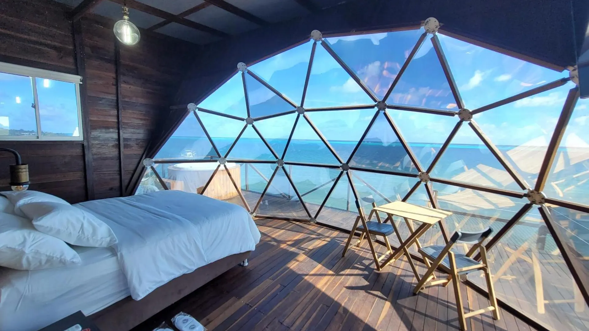 321 Surprise Beach House And Glamping Archibolds 0*,  Colombia